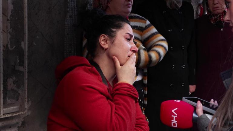 Bağcılarda 4 katlı binada yangın: 1 ölü