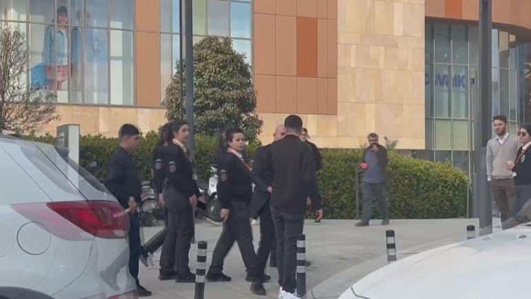 Maltepede bıçaklı kavga kamerada