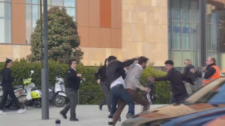 Maltepede bıçaklı kavga kamerada