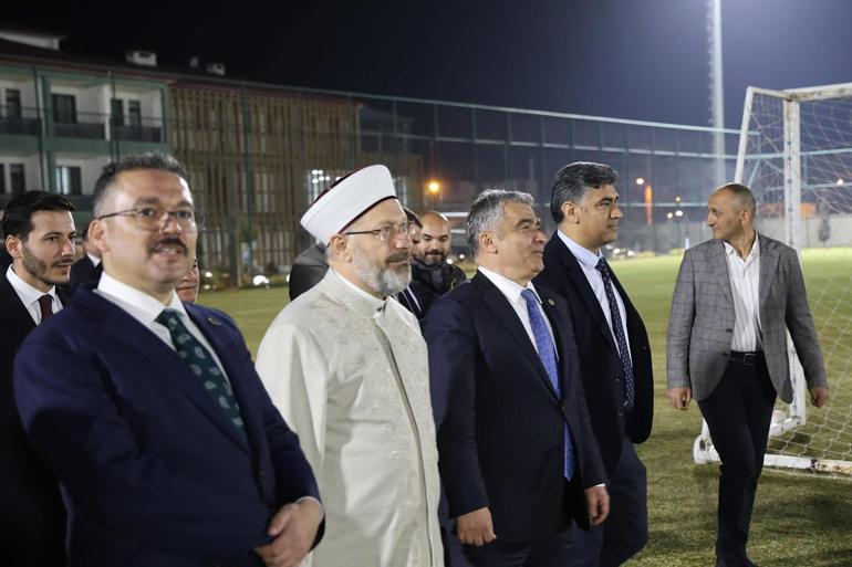 Diyanet İşleri Başkanı Ali Erbaş, Iğdır Sporu ziyaret etti