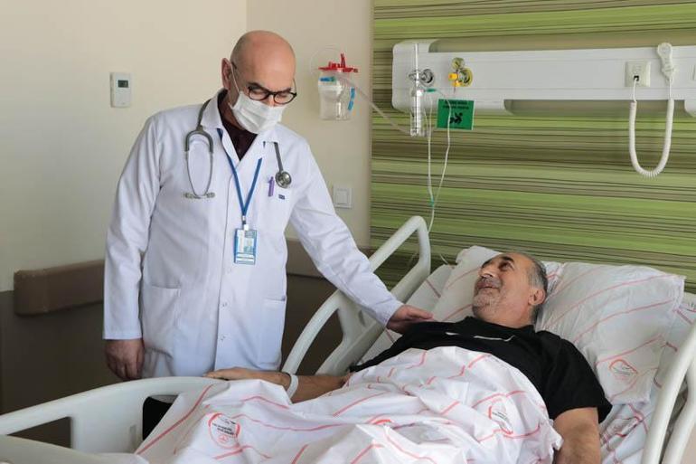 Kardeşinin böbreğiyle hayata tutundu