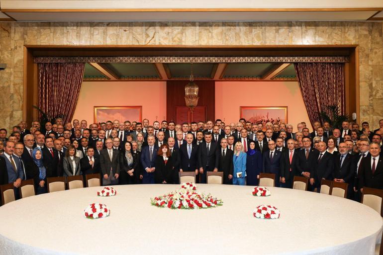 Kurtulmuş: Yeni bir küresel sistemin inşa edilmesinin insani bir zorunluluk olduğu anlaşılmıştır