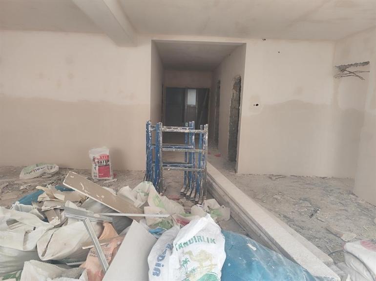 Sahte işlemler yapan kadın doğum uzmanının kliniği boşaltıldı