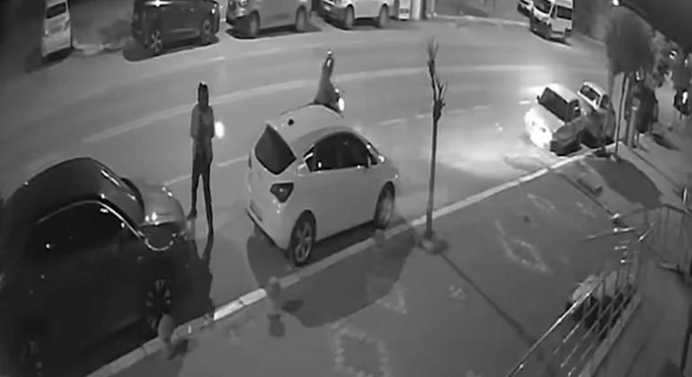 İzmirde iş yeri kurşunlayan 2 şüpheli tutuklandı