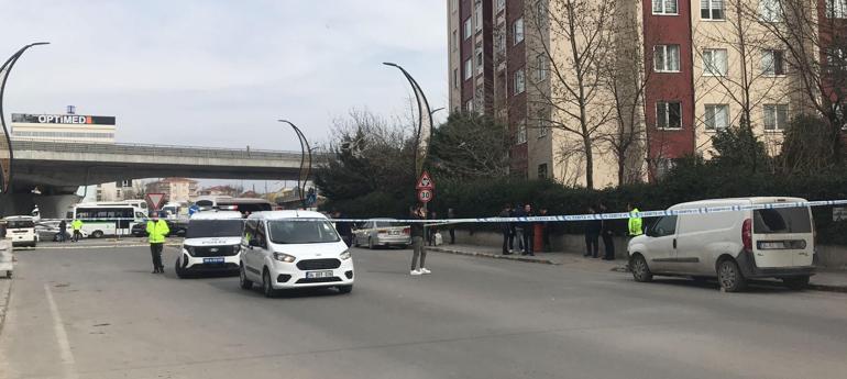 Trafikte motosikletli saldırganın vurduğu emlakçı ağır yaralandı
