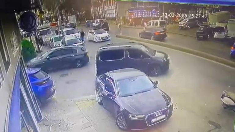 Esenler’de 6 araç 1 motosikletin karıştığı zincirleme kaza: 2 yaralı