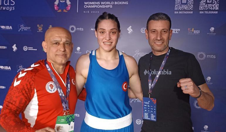 Kadınlar Dünya Boks Şampiyonası’nda 6 sporcu yarı finale çıkarak bronz madalyayı garantiledi