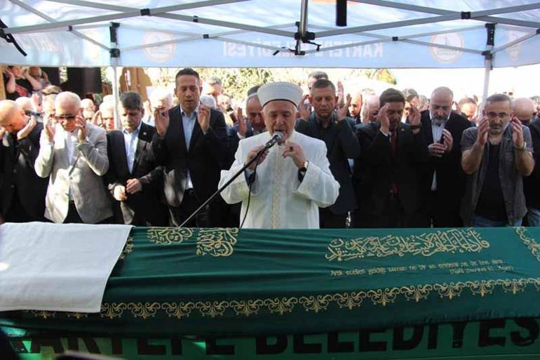 Özgür Özel, cenaze törenine katıldı