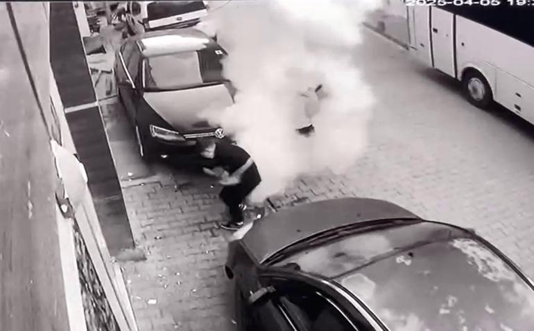 Elindeki torpillerin patlamasıyla ağır yaralandı; o anlar kamerada