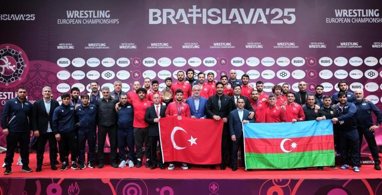 Erkekler Serbest Güreş A Milli Takımı Avrupa üçüncüsü oldu