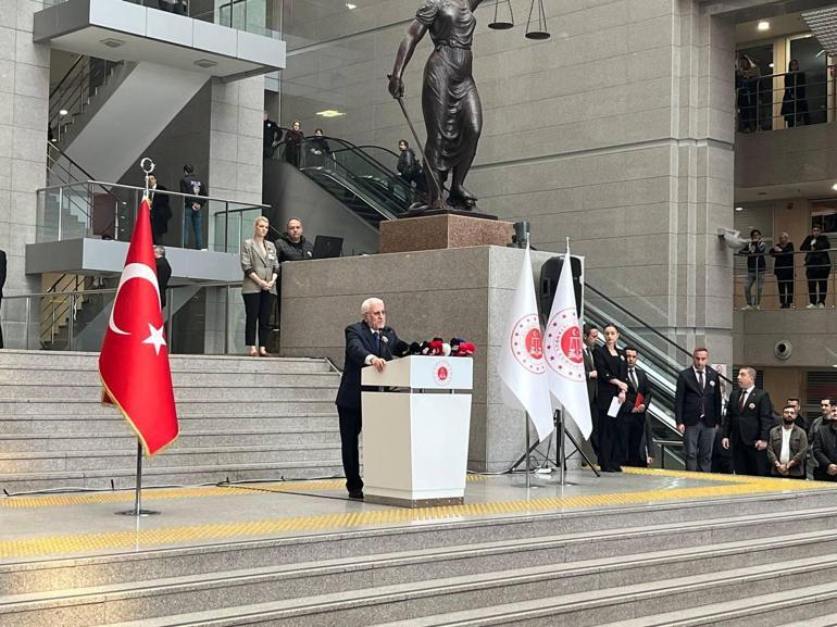 Şehit Savcı Mehmet Selim Kiraz ölümünün 10uncu yılında adliyede anıldı