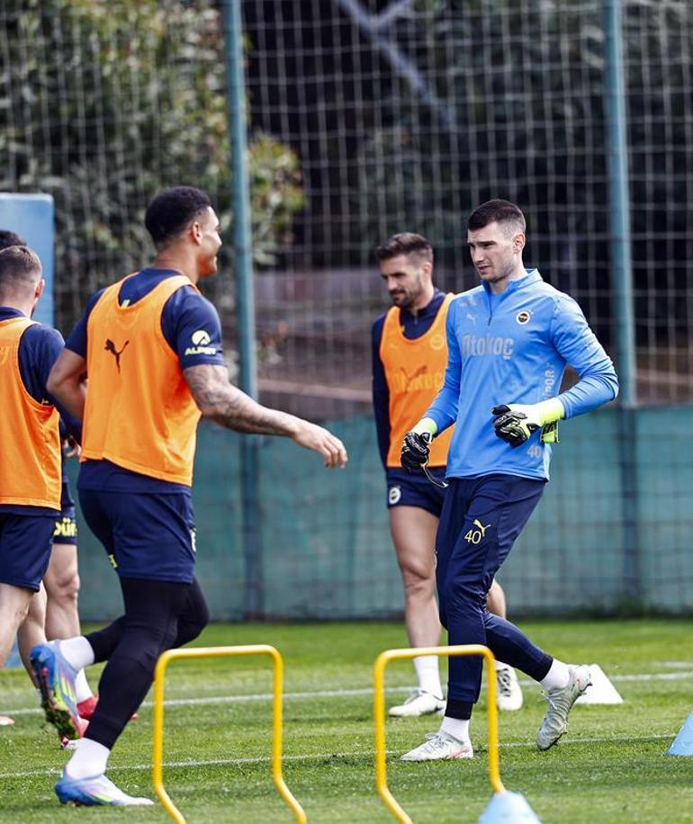 Fenerbahçe, Sivasspor maçının hazırlıklarını sürdürdü