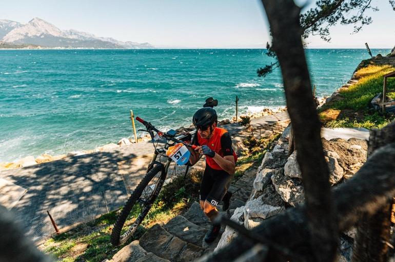 Trans Taurus Dağ Bisikleti Etap Yarışları sıralama turu ile start aldı