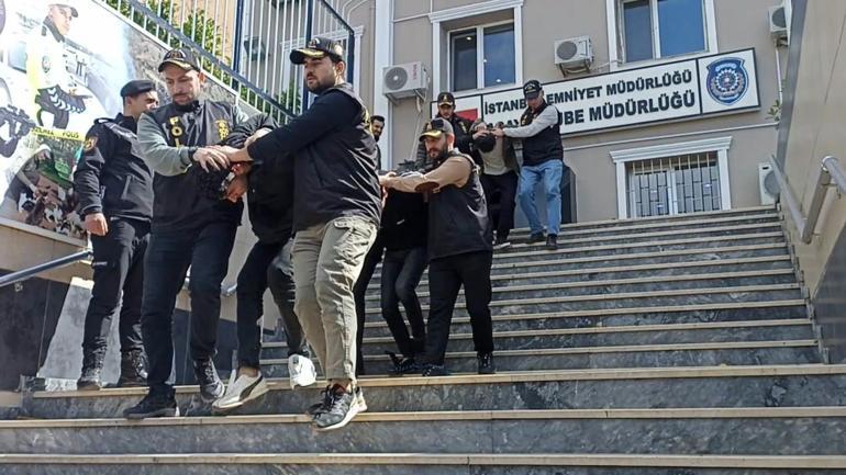 Şişlide biri hamile kadın 2 kişinin öldürüldüğü olayın şüphelileri adliyeye sevk edildi