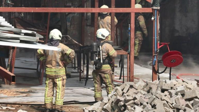 Başakşehirde kimya deposunda çıkan yangın söndürüldü