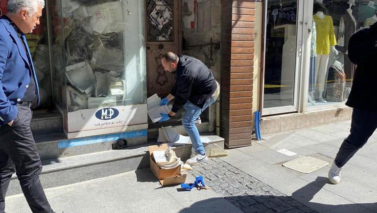 Fünye ile patlatılan kutudan kağıt çıktı