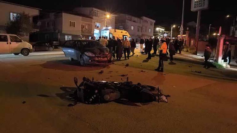 Bursada otomobil ile çarpışan motosikletin sürücüsü ağır yaralandı; kaza anı kamerada
