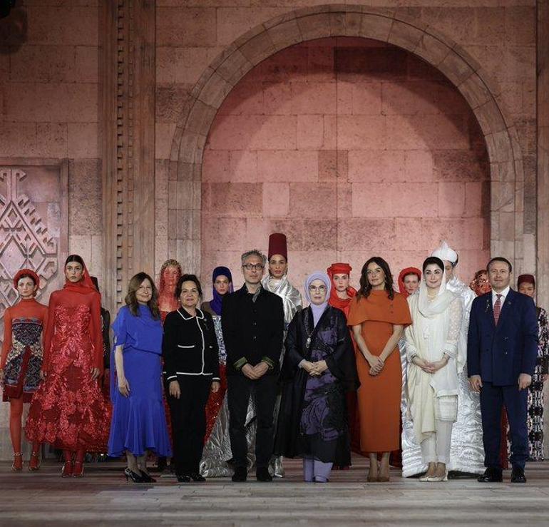 Emine Erdoğan, ADFye katılan lider eşlerine Anadolunun kültürel mirasını tanıttı
