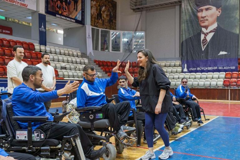 Kırık ayağıyla bronz madalya kazandı