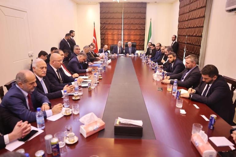 Bakan Bolat, Suriye Ulaştırma Bakanı Bedir ile bir araya geldi