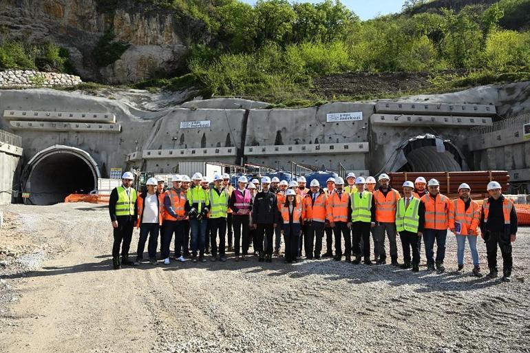 Bakan Uraloğlu, Slovenyalı mevkidaşı Bratušek ile görüştü