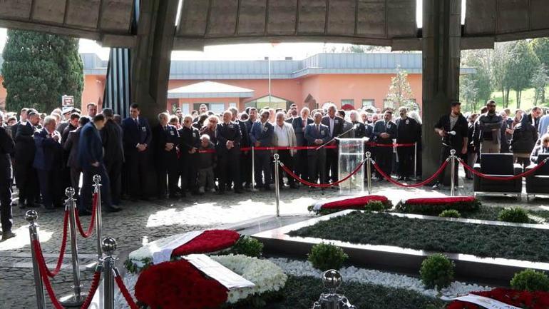 8inci Cumhurbaşkanı Turgut Özal mezarı başında anıldı