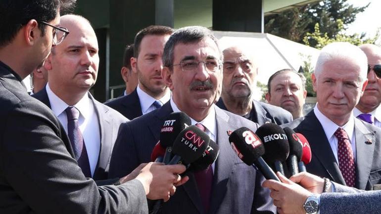 8inci Cumhurbaşkanı Turgut Özal mezarı başında anıldı