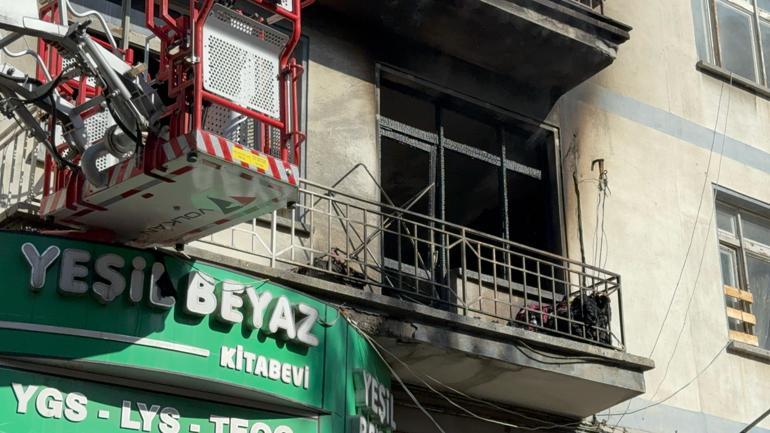 Yangında ölen 2 kardeş toprağa verildi; mahsur kalan çocukların kurtarılma anları ortaya çıktı