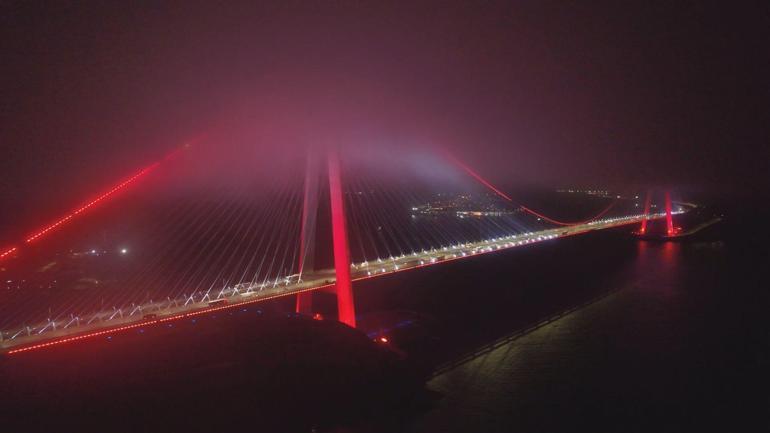 Yavuz Sultan Selim Köprüsü’ndeki eşsiz sis manzarası havadan görüntülendi
