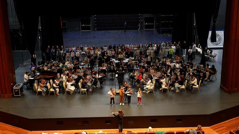 Türkiye 23 Nisan’da yeni orkestra ve korosunu kucaklamaya hazırlanıyor