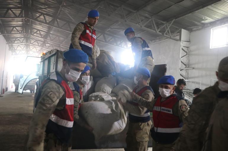 Diyarbakırda son 2 yılda ele geçirilen 20 ton esrar imha edildi