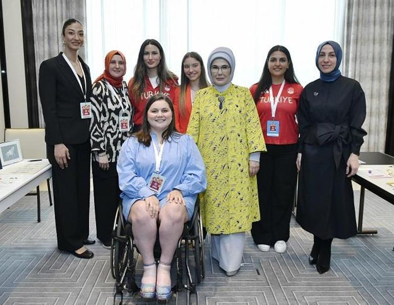 Cemre Çarşısı programı Emine Erdoğan’ın katılımıyla gerçekleşti