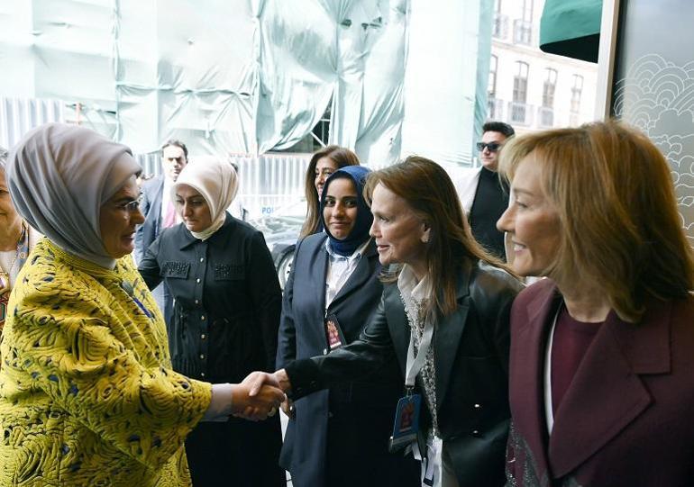 Cemre Çarşısı programı Emine Erdoğan’ın katılımıyla gerçekleşti