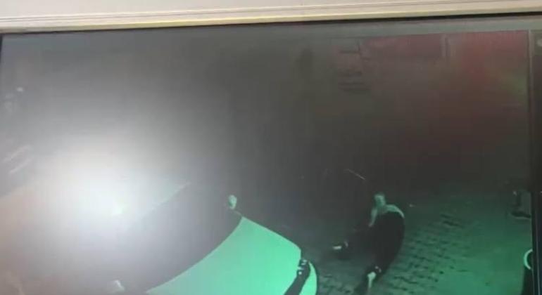Esenyurt’ta 18 yaşındaki Meryem’in 4üncü kattan düştüğü anlar kamerada