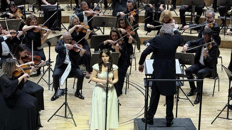 Savaş mağduru çocukların çığlığı, CSO sahnesinde yankılandı