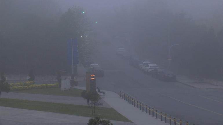 İstanbulda sabah saatlerinde sis etkili oldu