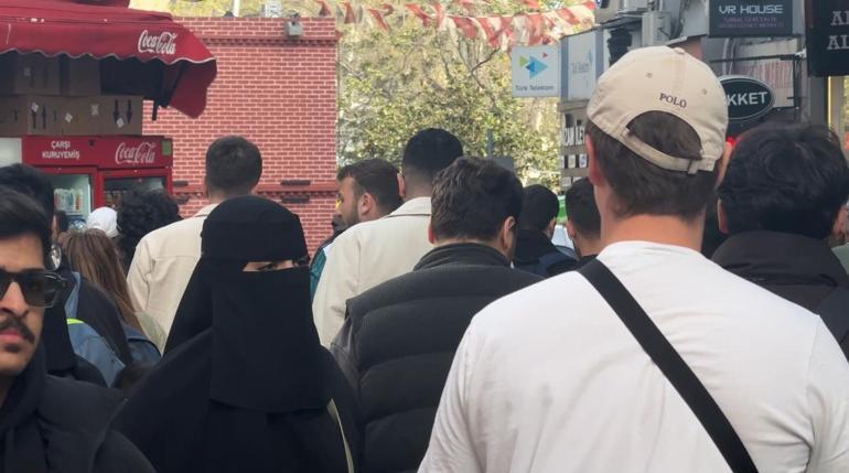 Beşiktaşta kafeteryada eşiyle birlikte otururken silahlı saldırıya uğrayan adam hayatını kaybetti