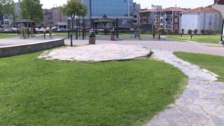 Esenlerde parktan oturan arkadaş grubuna silahlı saldırı; 1 ölü