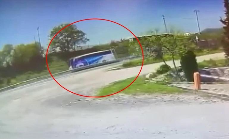 Yalovada yolcu otobüsü devrildi; 1 ölü, 2 yaralı