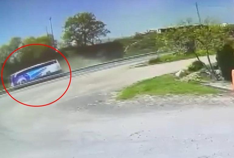 Yalovada yolcu otobüsü devrildi; 1 ölü, 2 yaralı