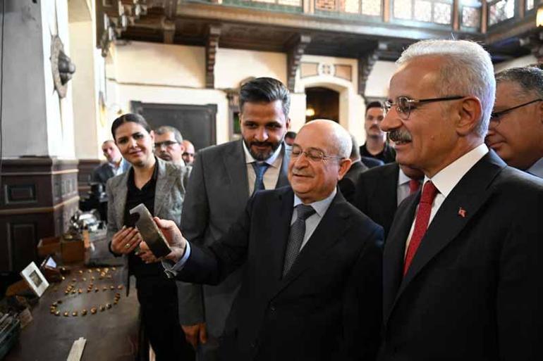 Bakan Uraloğlu, Suriye Ulaştırma Bakanı Bedir ile bir araya geldi