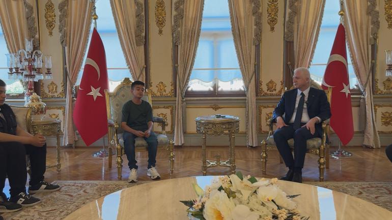 Vali Gül, 5 ilden gelen öğrencileri ağırladı