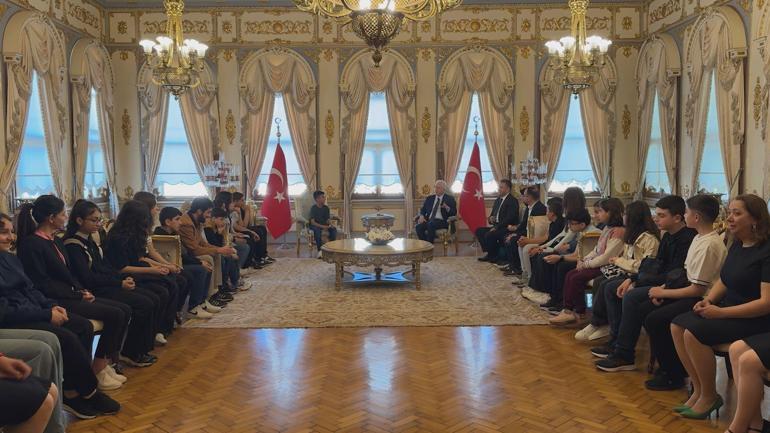 Vali Gül, 5 ilden gelen öğrencileri ağırladı