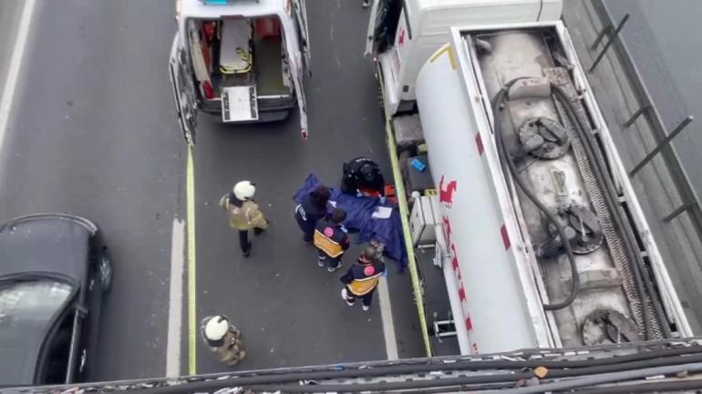 Bakırköyde motosiklet tankere çarptı: 1 ölü