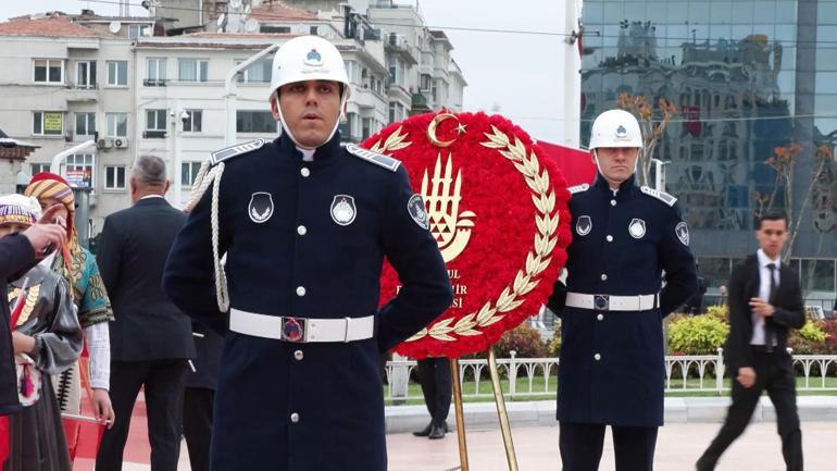 Taksim’de 23 Nisan Ulusal Egemenlik ve Çocuk Bayramı töreni