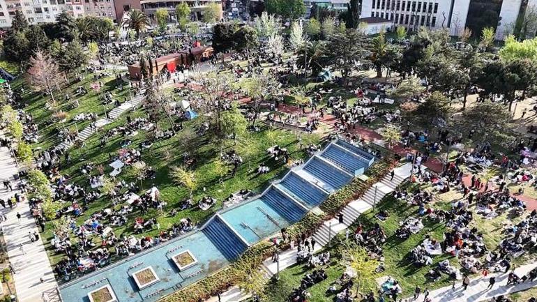Depremin ardından Zeytinburnu Millet Bahçesindeki yoğunluk havadan görüntülendi