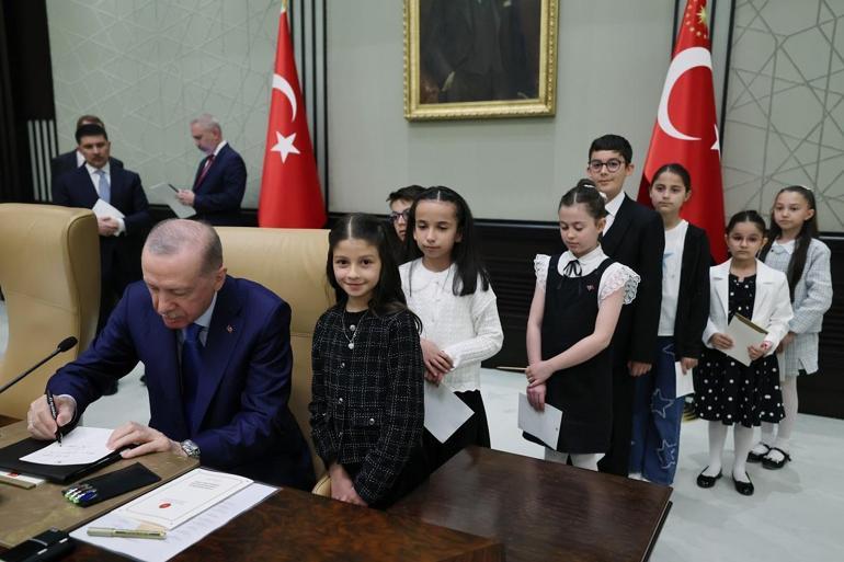 Cumhurbaşkanı Erdoğan, çocukları kabul etti