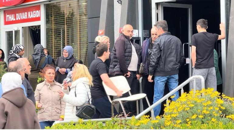 Büyükçekmecede iddiaya göre engelli kız annesiyle birlikte yaşadığı evi ateşe verdi