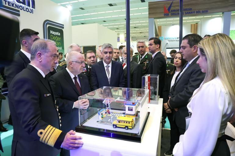 Bakan Güler, 7nci Verimlilik ve Teknoloji Fuarını ziyaret etti