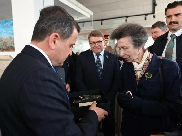 Birleşik Krallık Kraliyet Prensesi Anne, Seddülbahir Kalesi’ni ziyaret etti